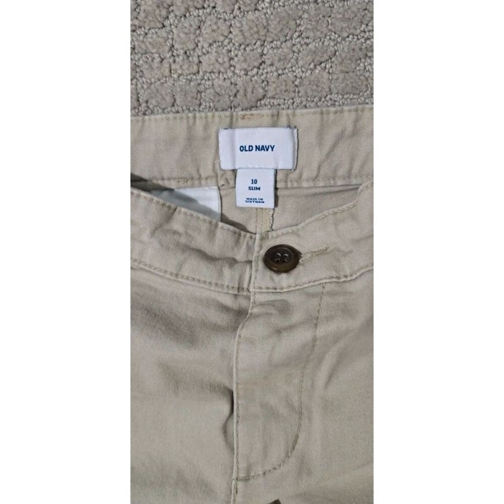 Old Navy khaki chino shorts, Kids 10 Slim - Picture 3 of 3